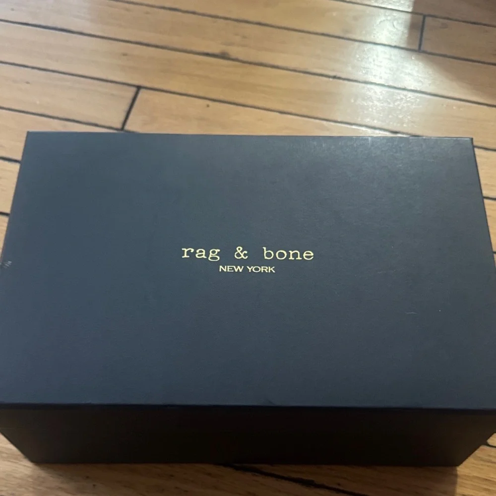 rag & bone Gold Leather Bow Driver Loafers Brand New